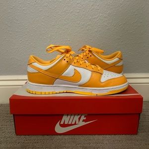 Worn Once Nike Laser Orange Dunks Size 9 Men’s - 10.5 Woman’s